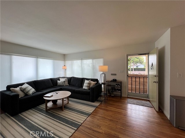 Building Photo - 530 Ave F