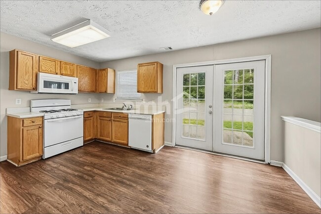 Building Photo - 6252 Whitetail Ct NW