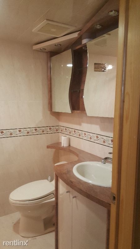 Foto del edificio - 2711 E 65th St