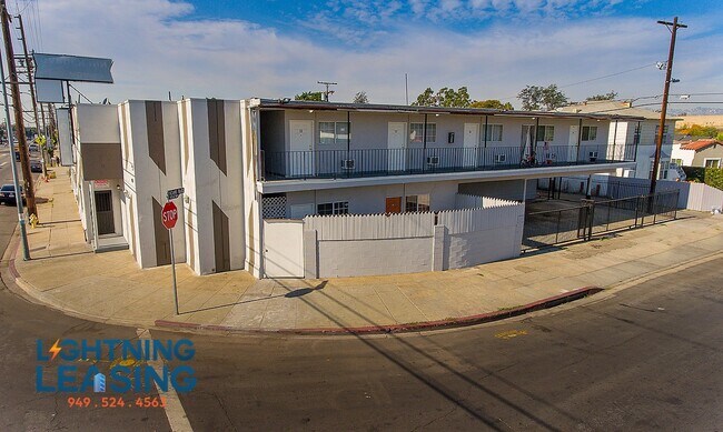 Foto del edificio - 4903 W Adams Blvd