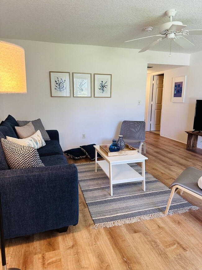 Foto del edificio - 80 Crooked Tree Ln