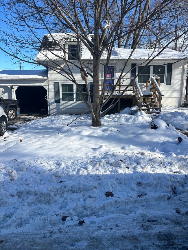 Building Photo - 1109 Quentin Ave