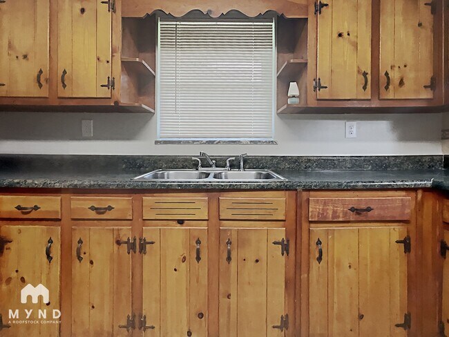 Foto del edificio - 2677 Riggs Dr