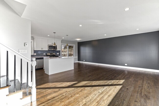 Building Photo - 8409 Newland Ave