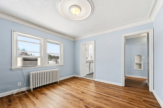 Foto del edificio - 3611 N Washburn Ave