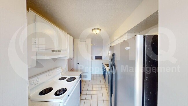 Foto del edificio - 8108 Foxfire Ln