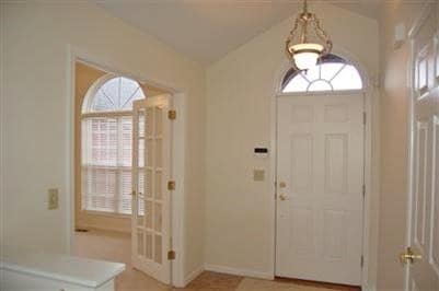 Building Photo - 9837 Cherbourg Dr