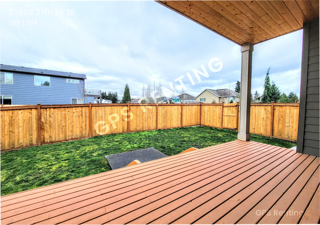 Foto del edificio - Luxury 4 bedroom Single Family Home in des...