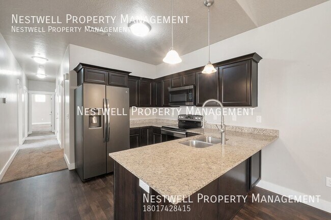 Foto del edificio - Gorgeous Third-Floor Condo in Lehi