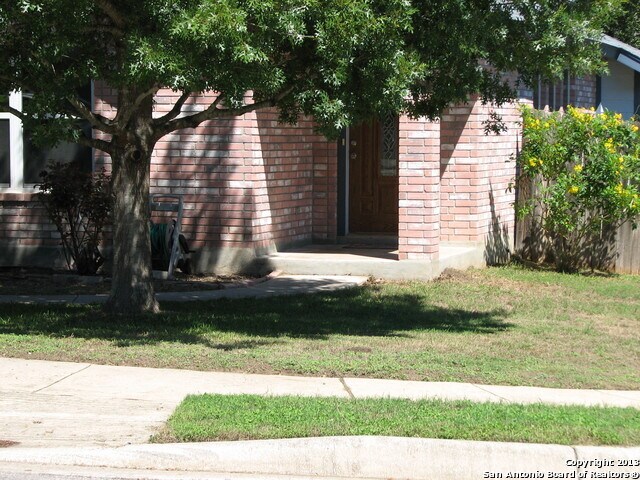 Building Photo - 3900 Davenport-
