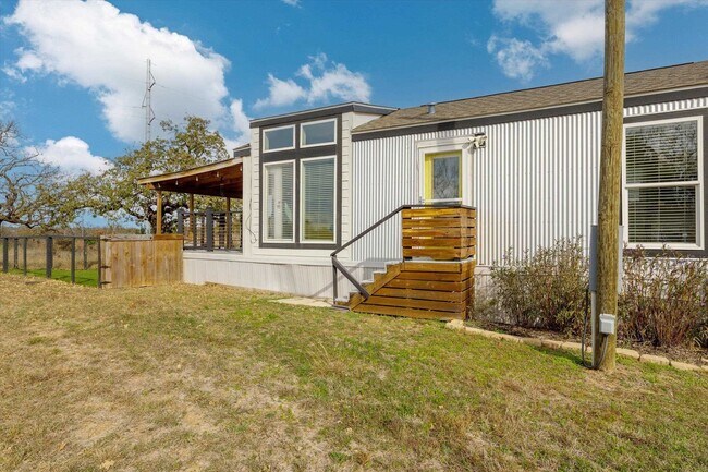 Foto del edificio - 307 Lnb St