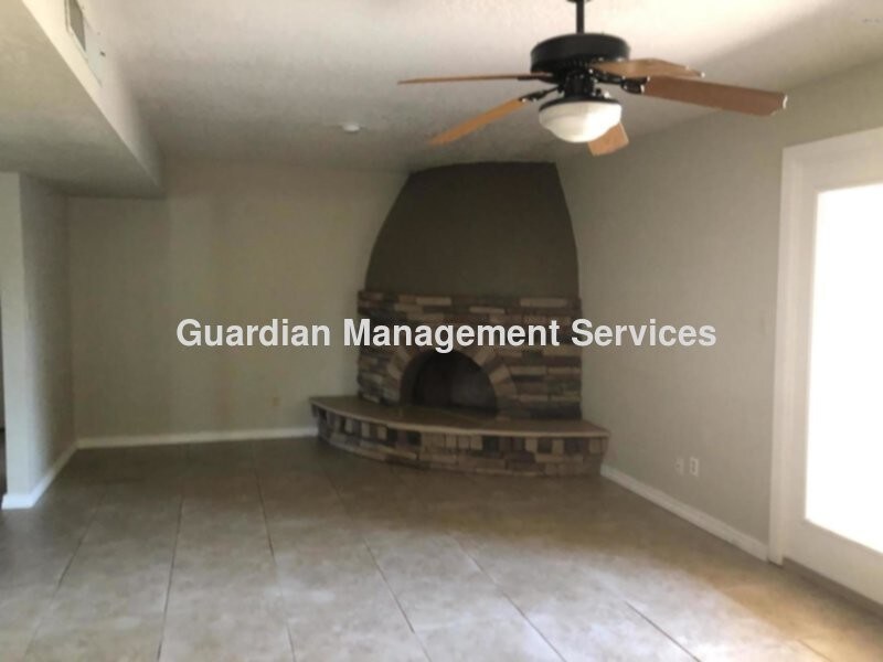 Primary Photo - 209 E Coral Gables Dr
