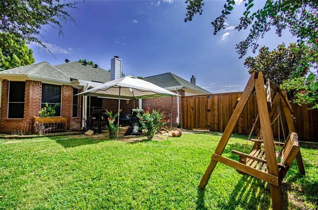 Foto del edificio - 832 Water Oak Dr