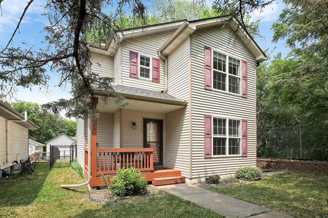 Foto del edificio - 335 Sherwood Ave