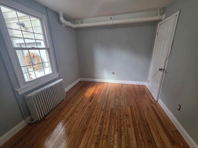Foto del edificio - 3288 Franklin Ave