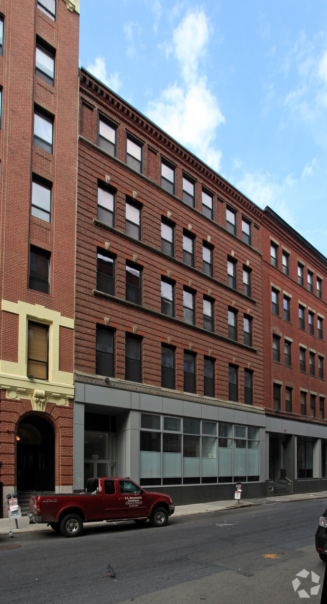 Building Photo - 121-123 Beach St