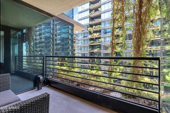 Foto del edificio - 7180 E Kierland Blvd