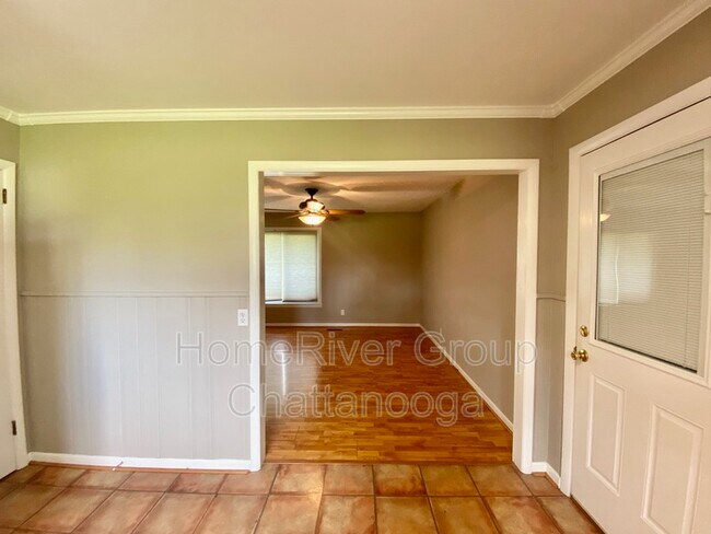 Building Photo - 1517 Jenkins Rd
