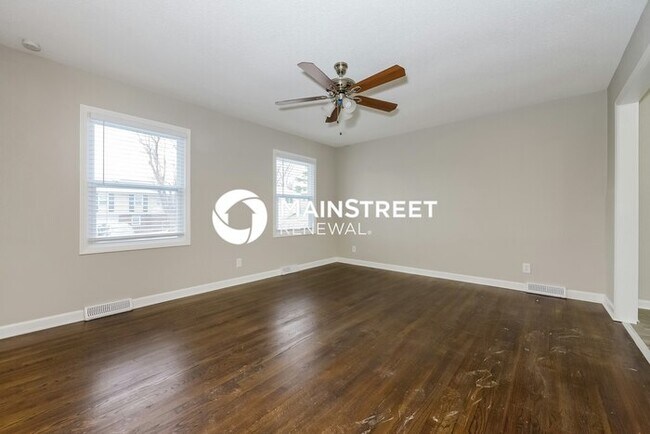 Foto del edificio - 3 Bedroom Pet-Friendly Home in Kansas City...