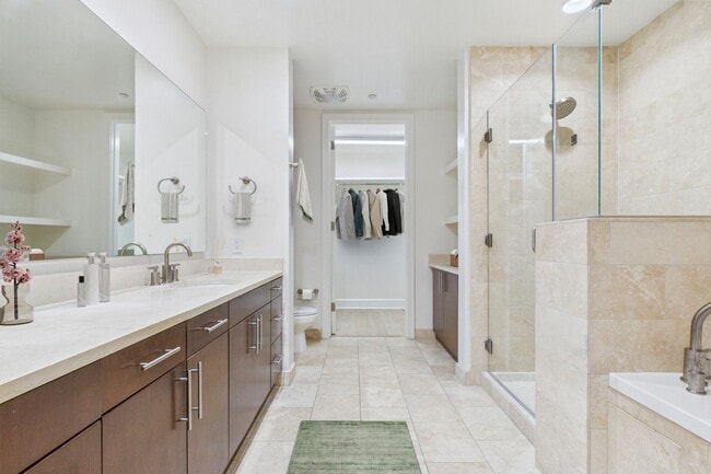 Interior Photo - Wilshire Victoria Westwood Apartments