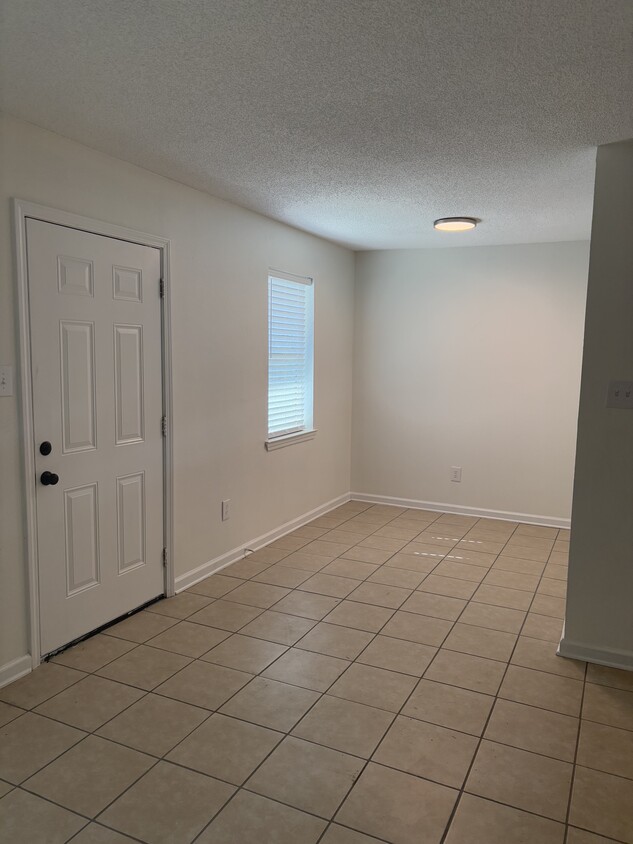 Foto principal - Willow Grove Apartments