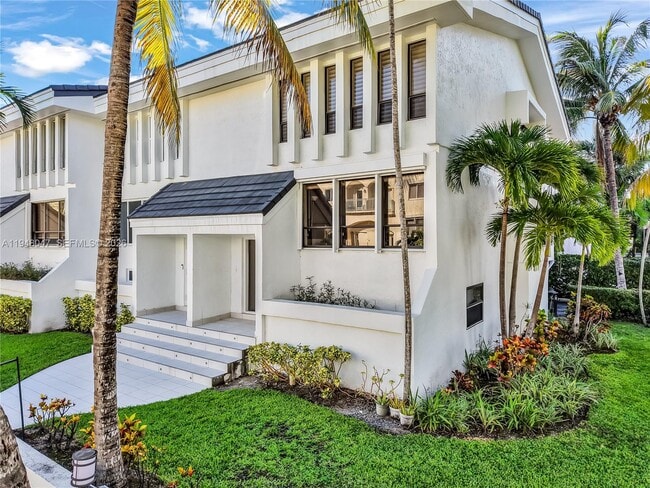 Building Photo - 10090 Bay Harbor Terrace