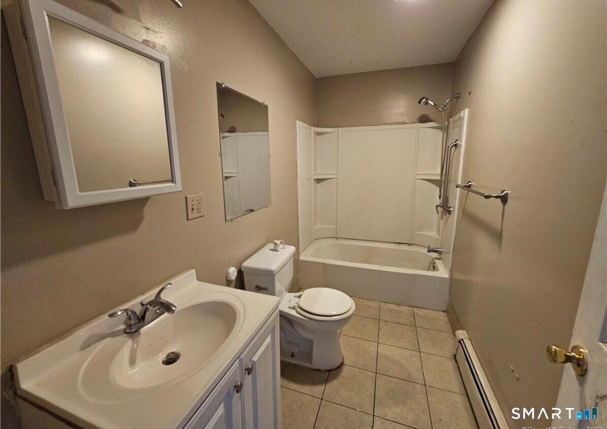 Foto del edificio - 417 E Main St