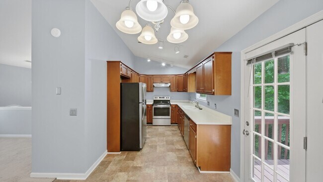 Foto del edificio - East Brainerd Home Available NOW!