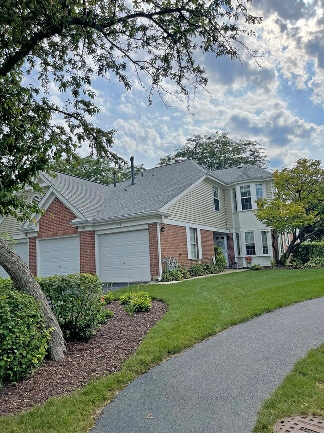 Building Photo - 238 Green Knoll Ln