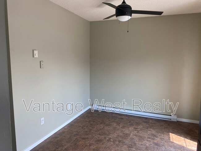 Building Photo - 2509 Delray Rd