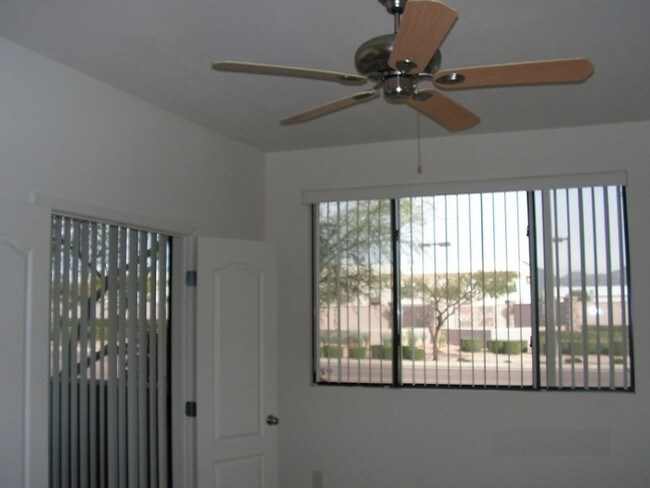 Foto del edificio - 6900 E Princess Dr