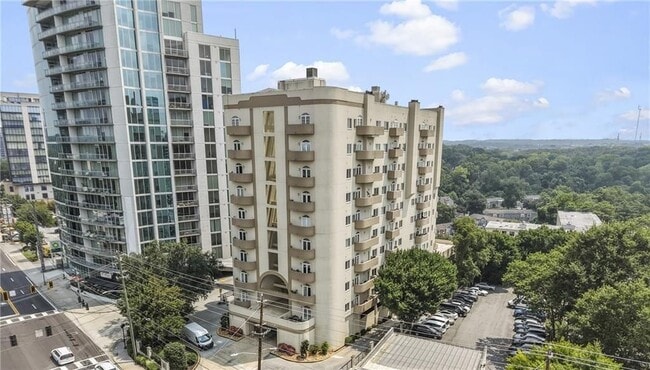 Building Photo - 2161 Peachtree Rd