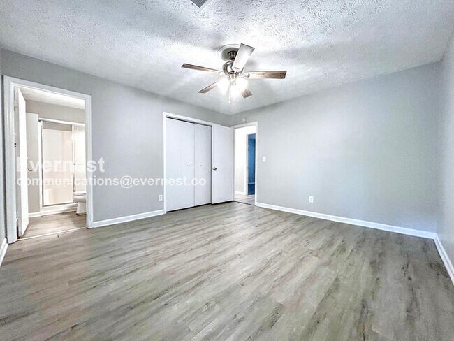 Foto del edificio - 4512 Jamerson Forest Pkwy