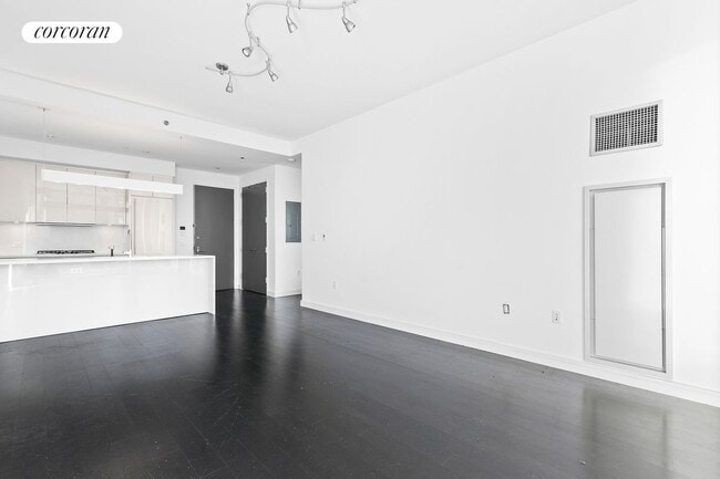 Building Photo - 300 E 23rd St