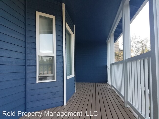 Building Photo - 3 br, 2.5 bath House - 13448 Eldridge Plac...
