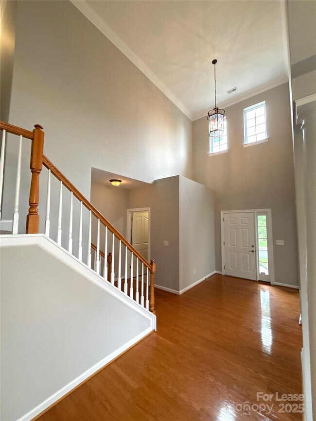 Building Photo - 1113 Cooper Ln