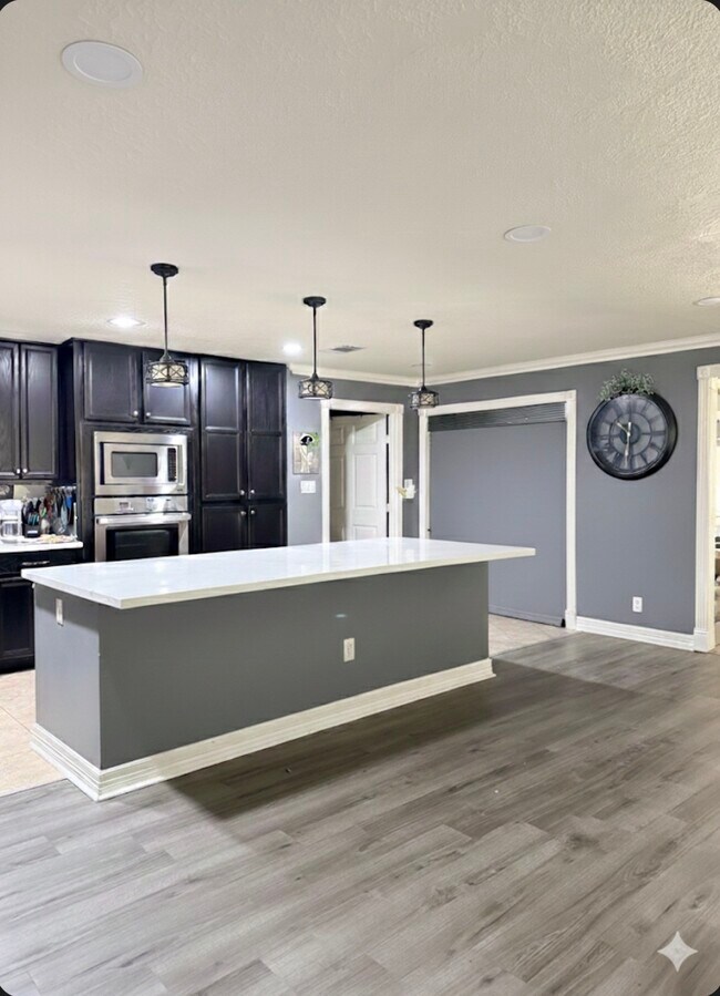 Building Photo - 9770 Tappenbeck Dr