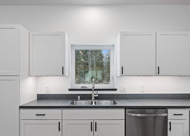 Building Photo - 3110 Psalms Blvd