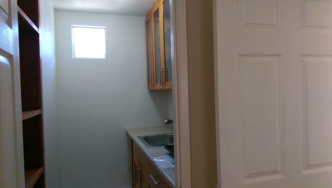 Cocina del apartamento estudio - 1311 Ward St