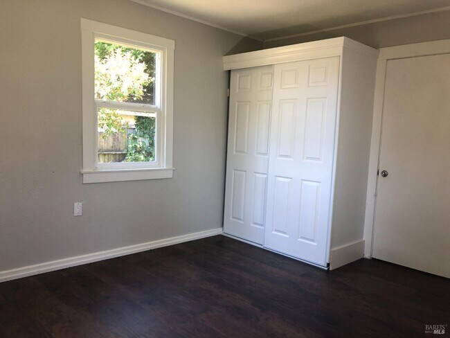 Foto del edificio - 4375 Stony Point Rd