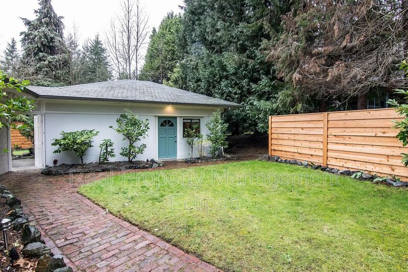 Primary Photo - 19311 100th Ave NE