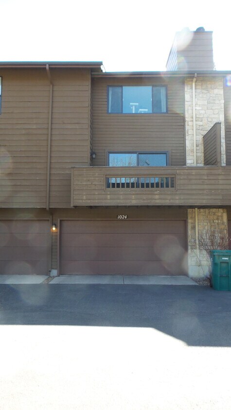 Primary Photo - 1020 Moorings Dr