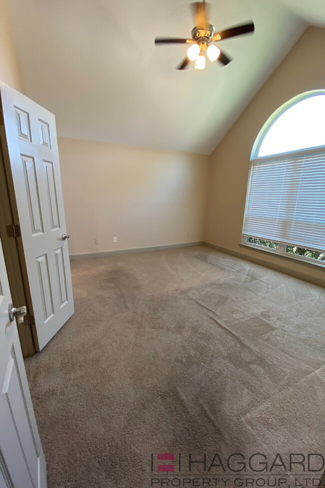 Building Photo - Renovated Frisco Home 3/2/2 in a Quiet Nei...