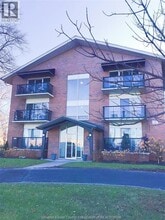 Building Photo - 1805 Riverside Dr W