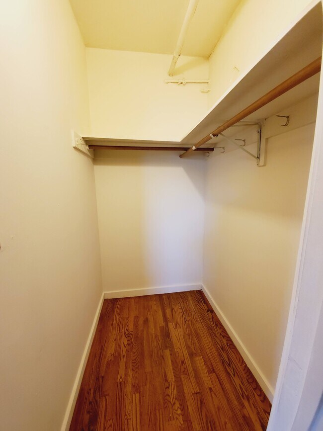 Building Photo - 106 Parnassus Ave