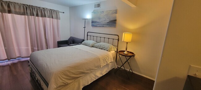 Foto del edificio - 3629 State St