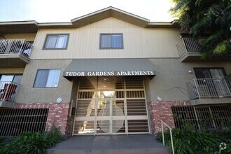 Building Photo - 15128-44 Burbank Boulevard