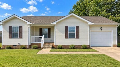 Building Photo - 208 Ruf Dr