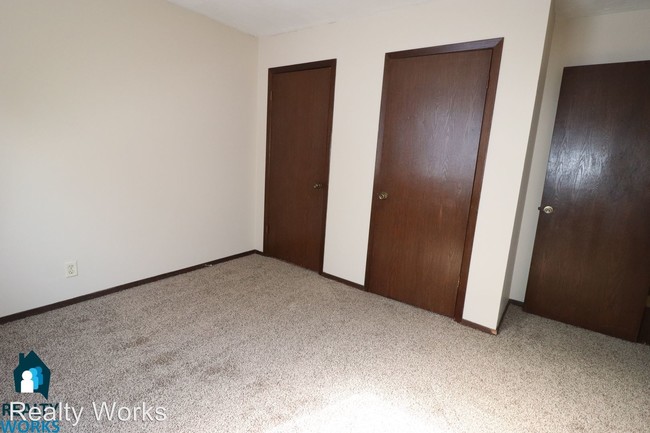Building Photo - 636 S 27th St