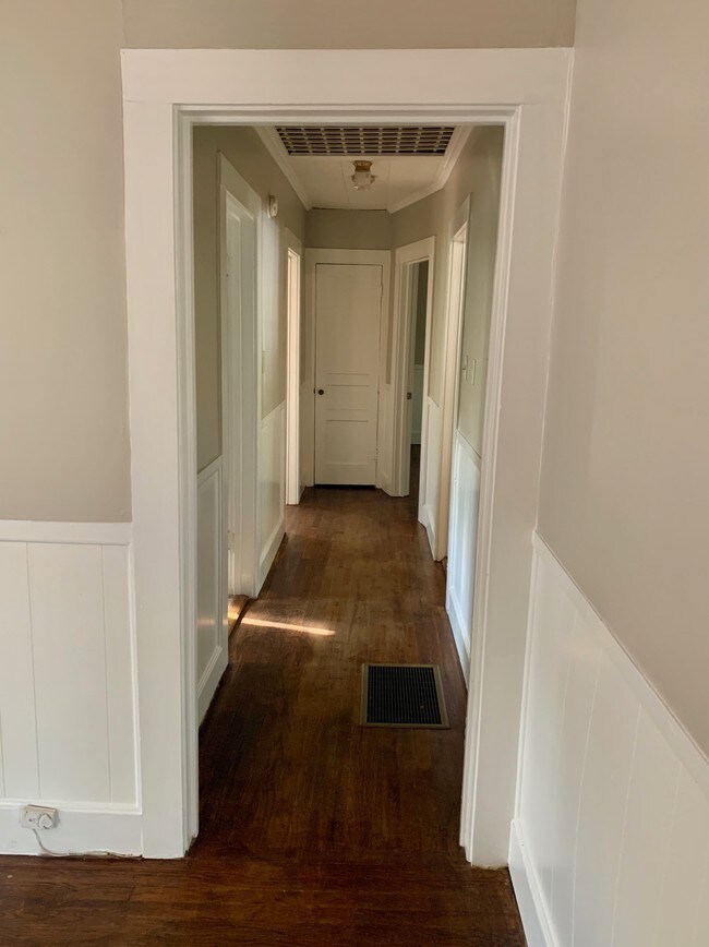 Foto del edificio - 408 W Carolina Ave